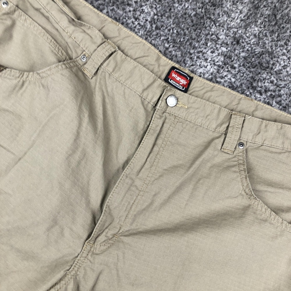 Wrangler‎ RIGGS Workwear Pants Mens 42x30 Beige Cotton Ripstop Khakis Utility